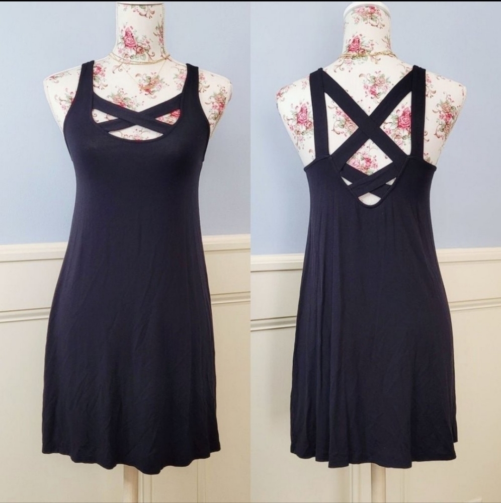 AMERICAN Eagle Women's Sleeveless Strappy Black Criss Cross Swing Mini Dress XS - Picture 1 of 10
